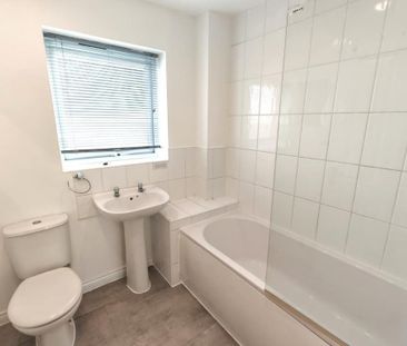 3 bedroom semi-detached house to rent - Photo 6
