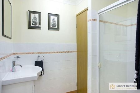 5 Milpera Retreat, Noosa Heads QLD 4567 - House For Rent | Domain - Photo 3