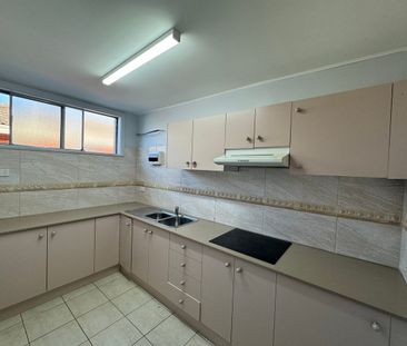 Ideal 2 bedroom granny flat! - Photo 2