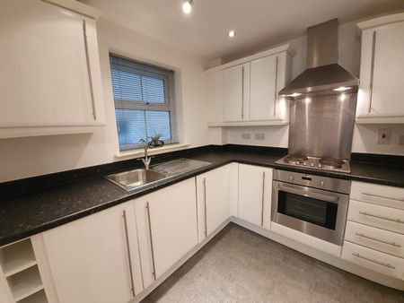 Stonemere Drive, Radcliffe - Photo 5