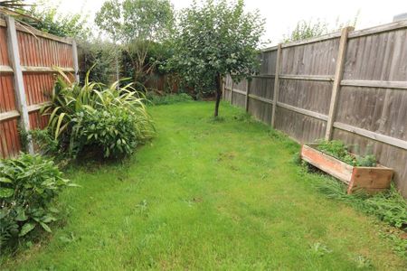 2 bedroom terraced house to rent - Photo 5