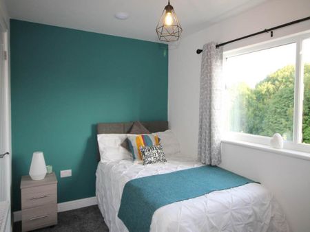 5 bedroom terraced house to rent - Photo 4