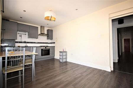 3 bedroom house share to rent - Photo 3