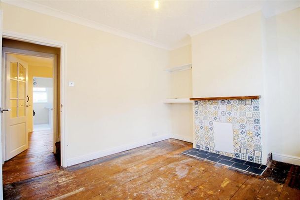 2 bedroom terraced house to rent - Photo 1