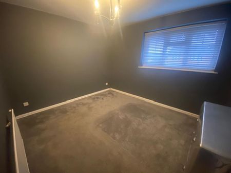 2 bedroom semi-detached house to rent - Photo 5