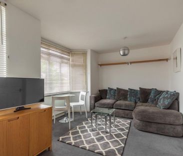 1 bedroom flat to rent - Photo 6