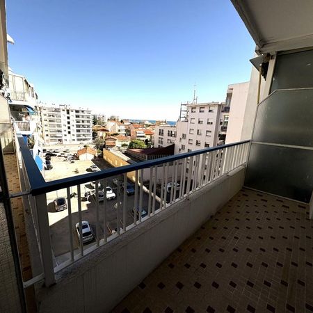 Location Appartement 2 pièces 53m² CAGNES SUR MER 06800 - Photo 4