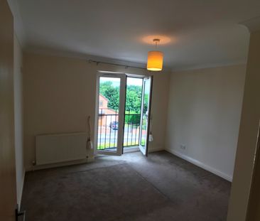 2 Bed Flat, Chantry Court, LS27 - Photo 4