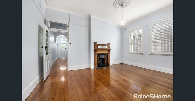 Beautiful Marrickville Bungalow - Photo 1