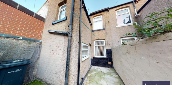 2 bedroom terraced house to rent - Photo 2