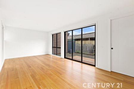 Near New 3-Bedroom Townhouse in Noble Park&excl; - Photo 3