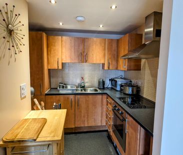 Altamar, Kings Road, Marina Swansea, SA1 8PY - Photo 1