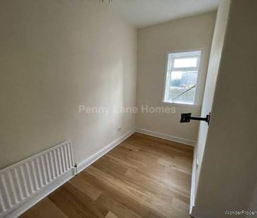 2 bedroom property to rent in Renfrew - Photo 4