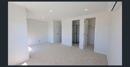 Modern Family Living in the Heart of Clyde - Photo 2