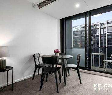 SOUTHBANK GRAND ONE-BEDROOM – FURNISHED - Photo 3