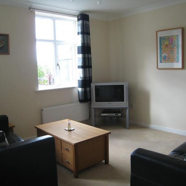 2 Bedroom Apartment To Let - Photo 1