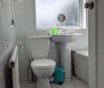 Castle Road, Grays, Essex, RM17 - Photo 6