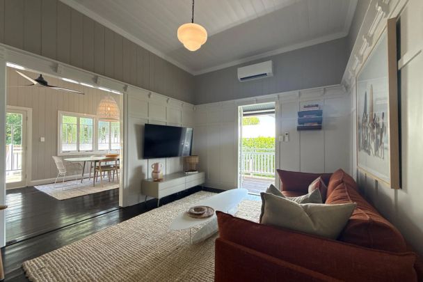 Renovated Queenslander | Fully Furnished | 3 – 6 Month Lease - Photo 1