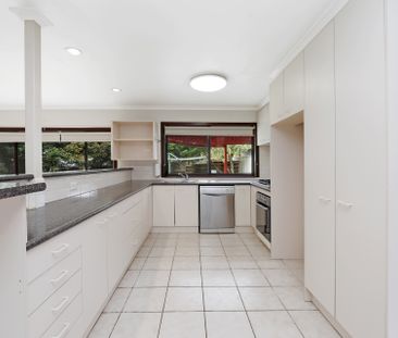 Large Family Home - Photo 5