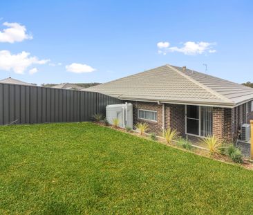 Cute & Cosy Two Bedroom Duplex - Photo 3