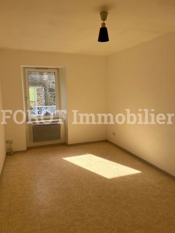 Location Appartement 3 pièces 57m² LAMASTRE 07270 - Photo 3