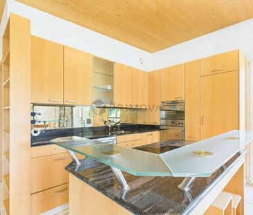 Wohnen am See: Möblierte 2.5 Zi.-Ferienwohnung mit Panorama-Terrass... - Photo 3