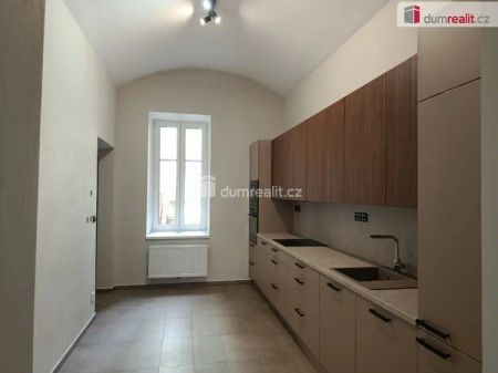 Velmi hezký byt 1+1 po rekonstrukci, Praha 5 – Smíchov - Photo 3