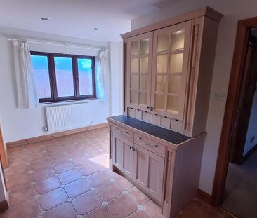 4 bedroom detached house to rent - Photo 3