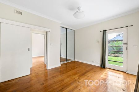 Spacious updated 3 bedroom unit - Photo 3