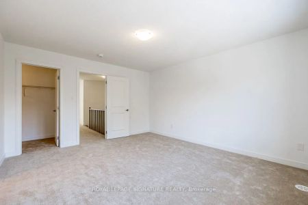 Condo Townhouse For Lease | S9052425 - Photo 2