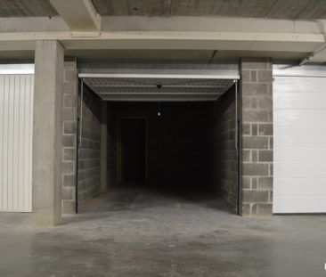 Prachtig 2 slaapkamer appartement met garage en terras - Foto 2