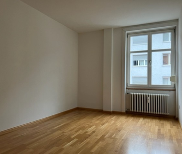 3.5-Zimmer-Wohnung mit Charme im Gundeli, Altbau - Photo 1