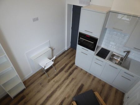 Studio to rent - Photo 5