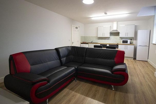 4 bedroom house share to rent - Photo 1