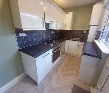 2 bedroom terraced house to rent - Photo 6