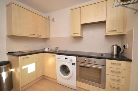 1 bedroom flat to rent - Photo 5