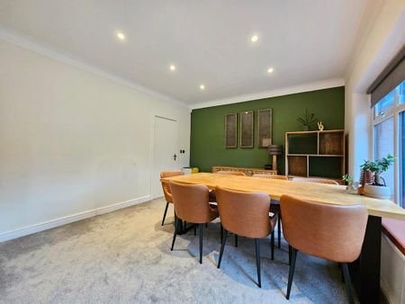 4 bedroom detached house to rent - Photo 5