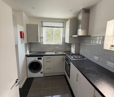 3 Bed Maisonette, Downstairs, SE25 - Photo 3