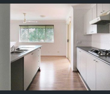 SPACIOUS 4 BEDROOM HOME IN WATANOBBI - Photo 3