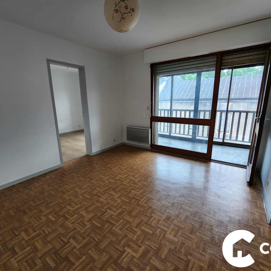 Location Appartement 2 pièces 38m² OLORON STE MARIE 64400 - Photo 1