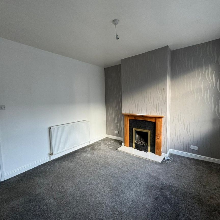 2 bed Terraced - To Let - Photo 1