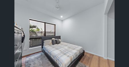 Huge 2 Bedroom Unit...Electricity Included! Fantastic Location! - Photo 2