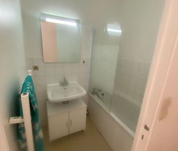 Location Appartement 2 pièces 48m² - Photo 5
