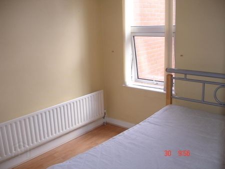 101 Edinburgh Street, Lisburn Road, Belfast, BT9 7DT - Photo 2