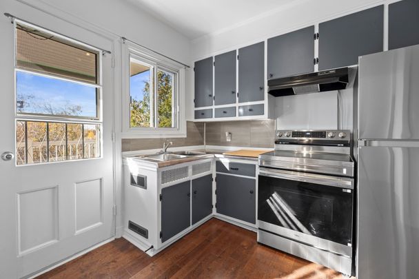 65 Av. Northview - Photo 1