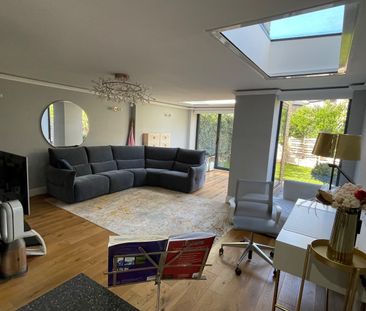 4 Bed Terraced House, Red Post Hill, SE24 - Photo 1