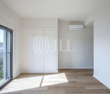 2 room luxury Apartment for rent in Oeiras, Lisbon - Photo 3