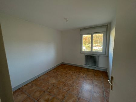 Location - Appartement T4 - 67 m² - Pont-de-Roide-Vermondans - Photo 2