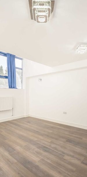 Worsley Bridge Road, Lower Sydenham, SE26, London - Photo 1