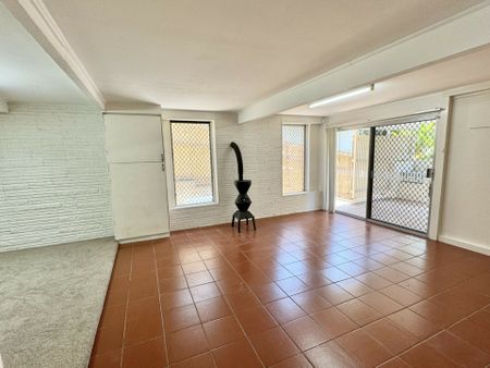 9 Janelle Street, Aspley QLD, Belconnen - Photo 3